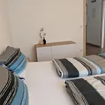 Rauwolf Mit 2 *