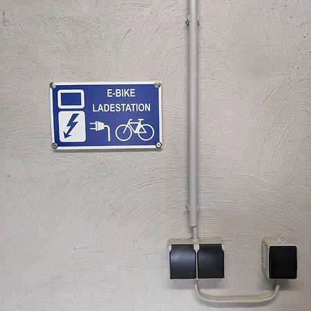 Rauwolf Mit 2 Roschbach