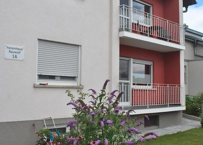 Rauwolf Mit 2 * Roschbach